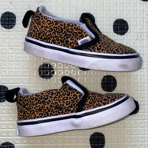Vans - Animal Print Slip-on Shoes (Toddler) - Picture 1 of 9